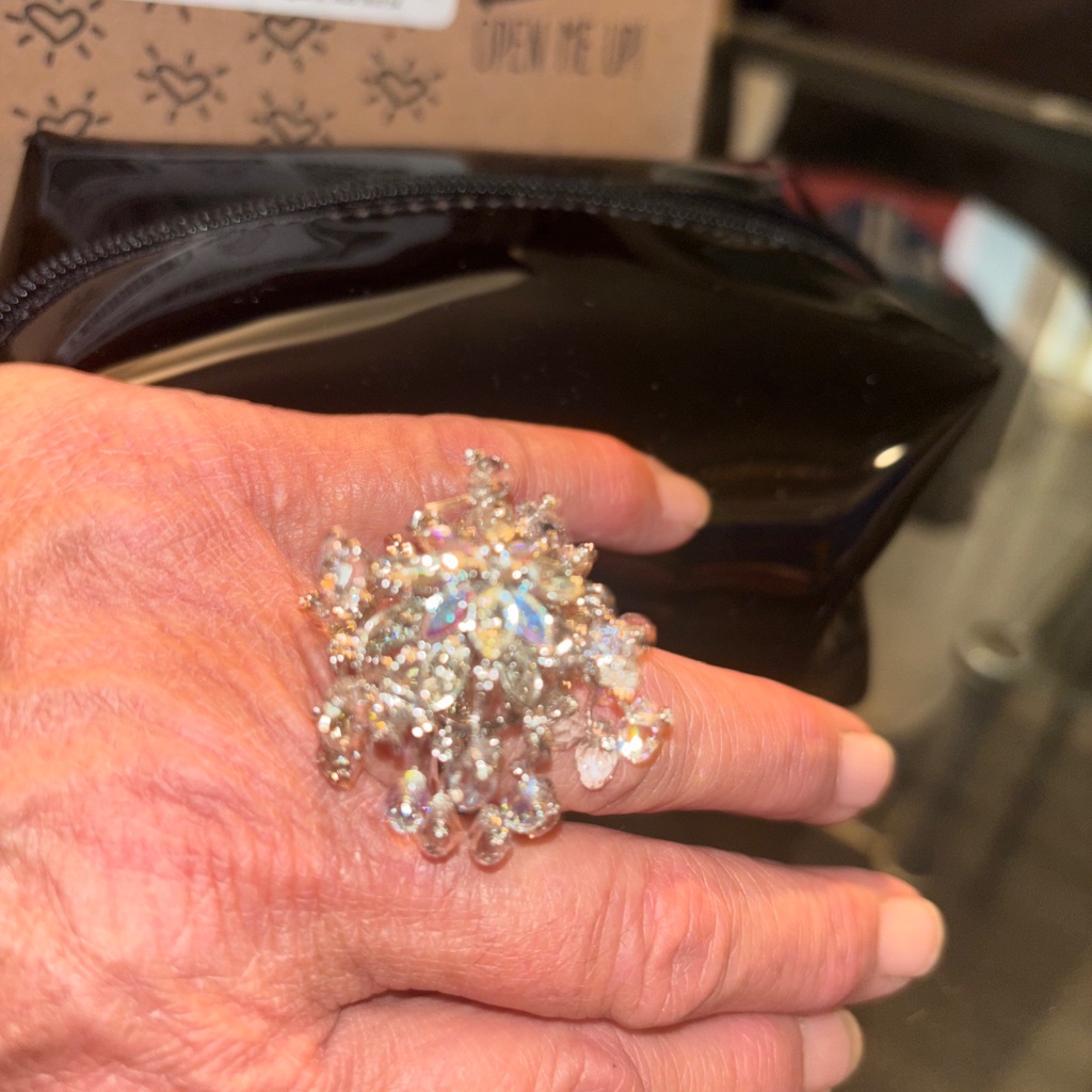 Henri Bendel Cocktail Ring 125$